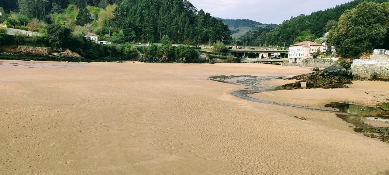 Piso Turistico Mundaka Con Opcion A Garajeアパートメント エクステリア 写真