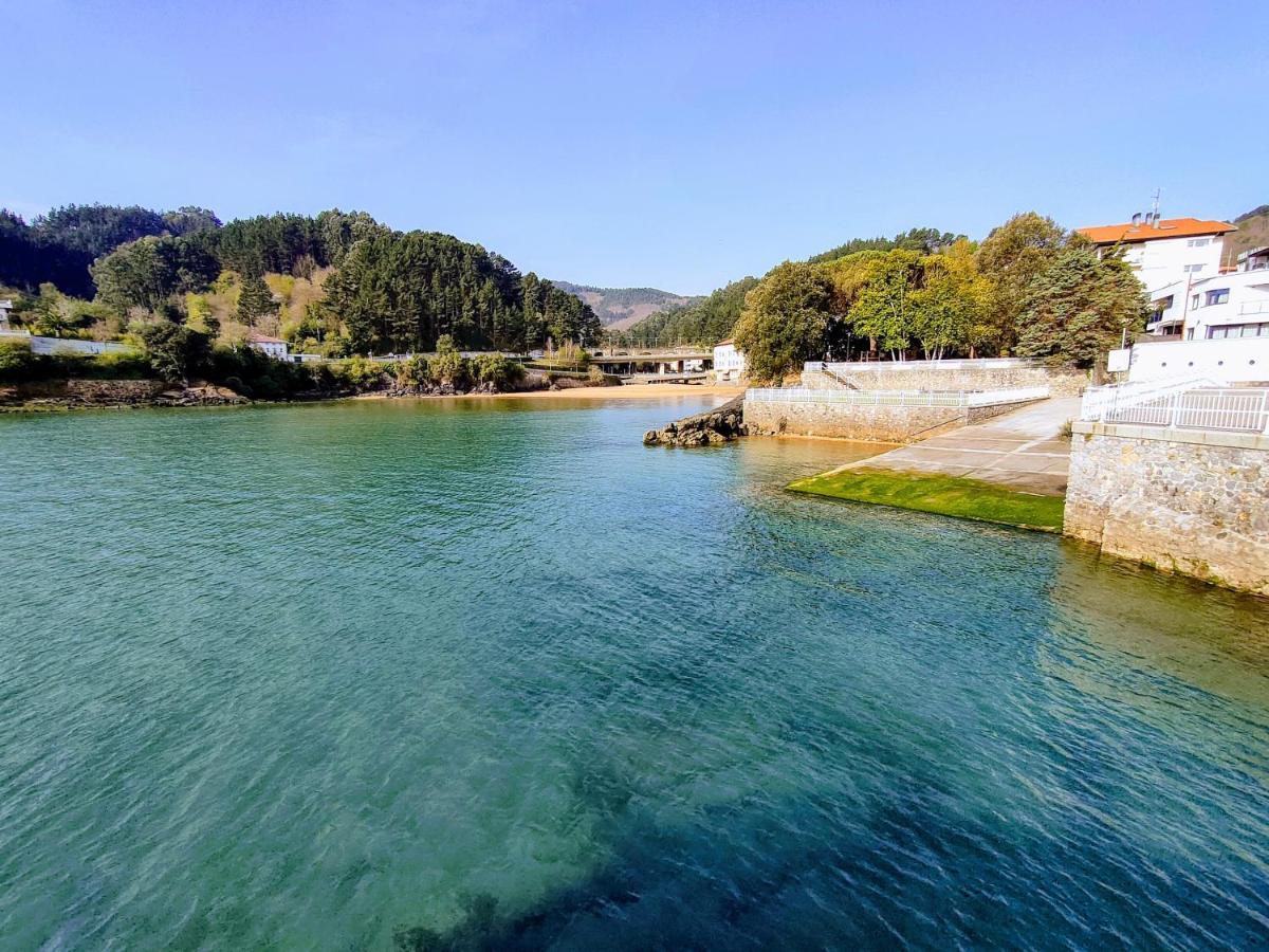 Piso Turistico Mundaka Con Opcion A Garajeアパートメント エクステリア 写真